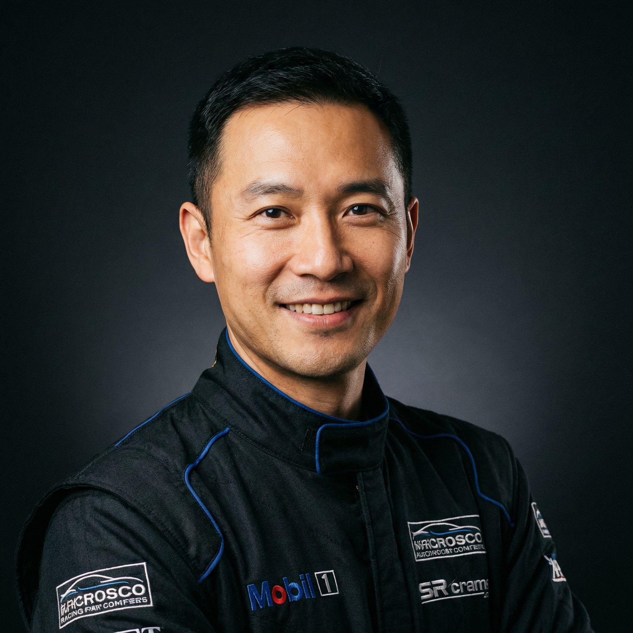 蜜桃传媒改装导演陈锋